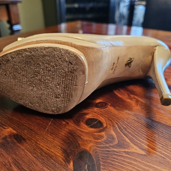 Vero Cucio‎ cream leather high heeled shoes. Size 38. - Picture 6 of 7